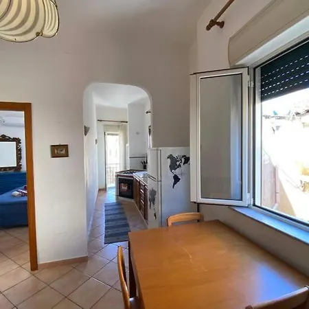Awesome Terrace And In The Centre פלרמו