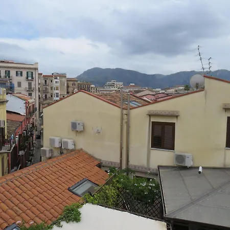 Apartment Awesome Terrace And In The Centre