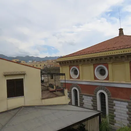 Awesome Terrace And In The Centre *